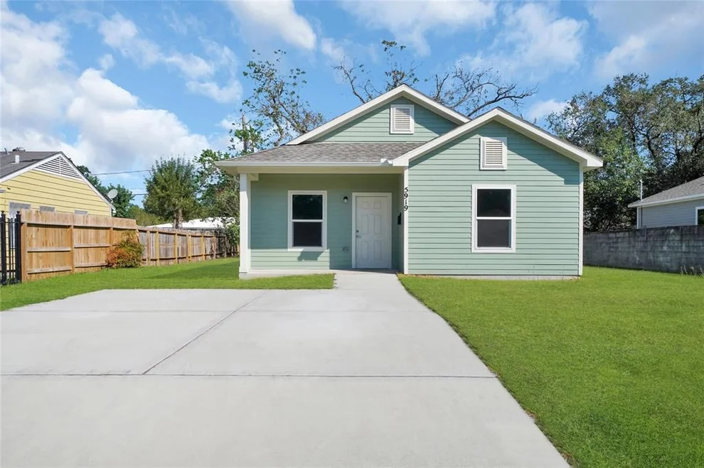 Unit for sale at 5919 Kenilwood Drive, Houston, TX 77033