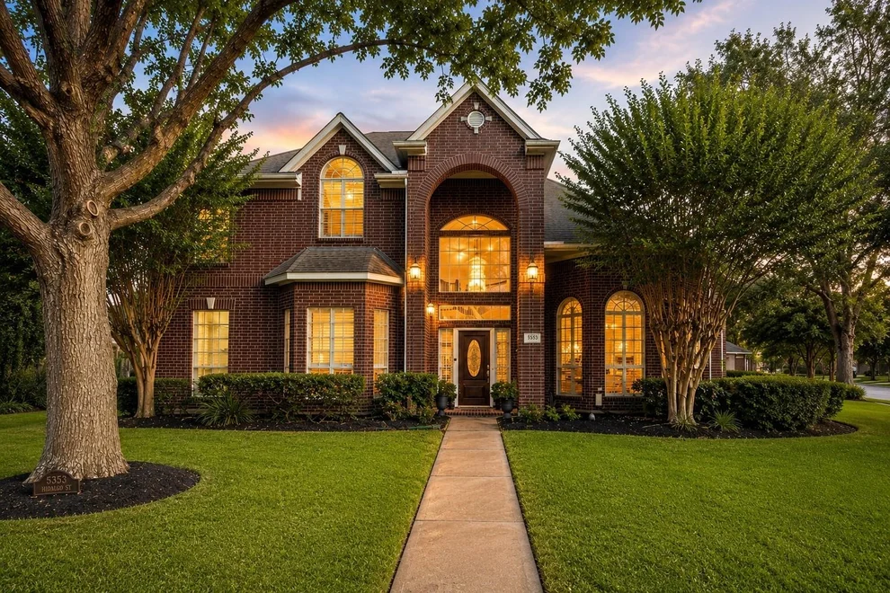 Unit for sale at 5353 Hidalgo Street, Houston, TX 77056