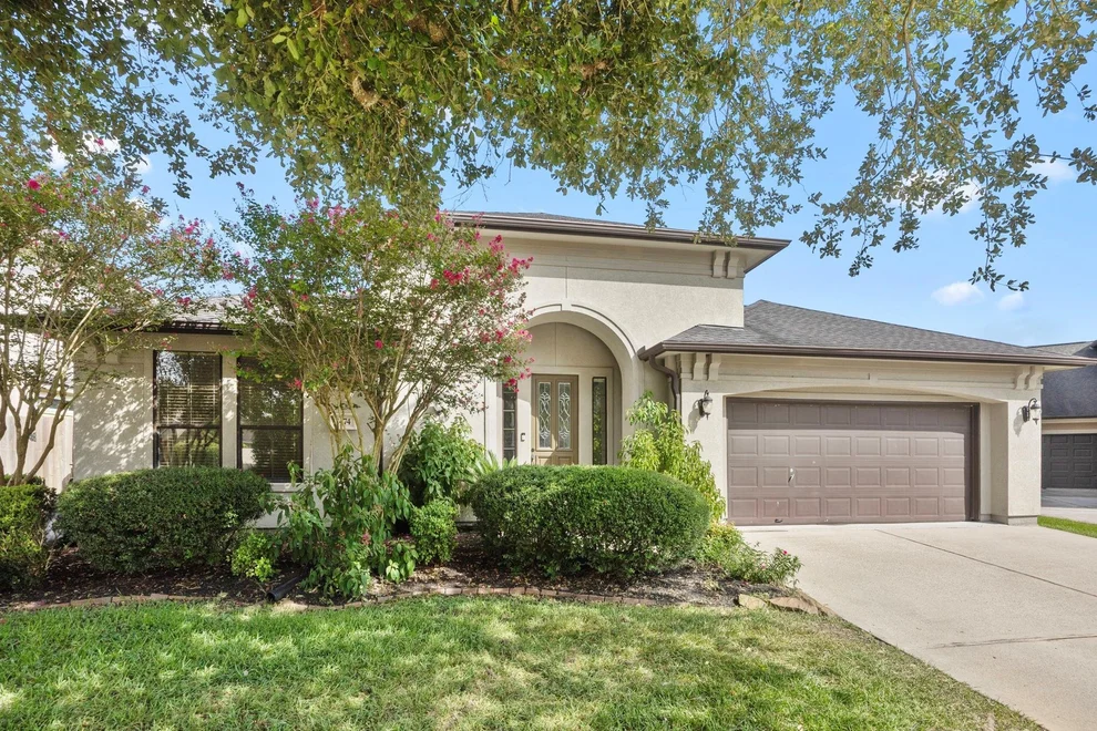 Unit for sale at 1474 Garden Lakes Drive, Friendswood, TX 77546