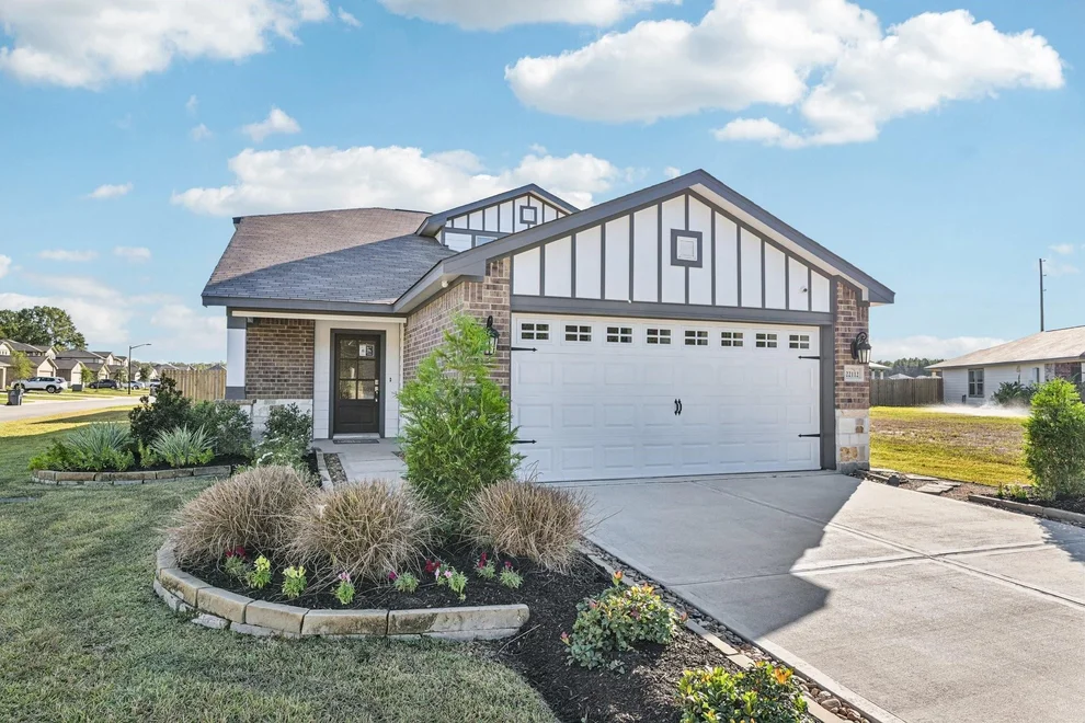 Unit for sale at 22451 Kinley Street, New Caney, TX 77357