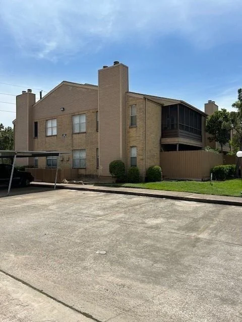 Unit for sale at 10555 Turtlewood Court, Houston, TX 77072