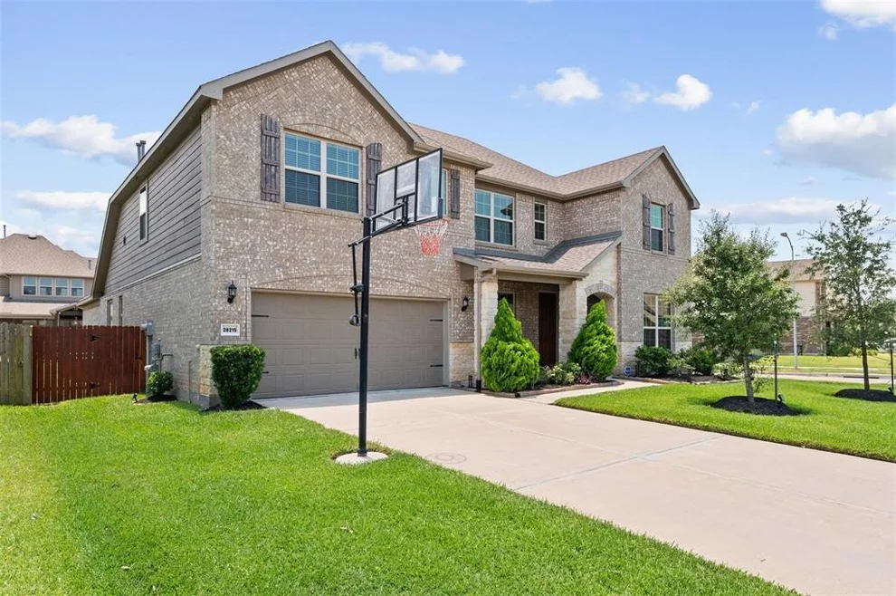 Unit for sale at 28215 Shorecrest Lane, Katy, TX 77494