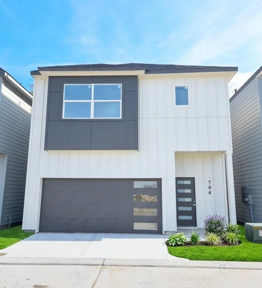 Unit for sale at 704 Savonna, Houston, TX 77076