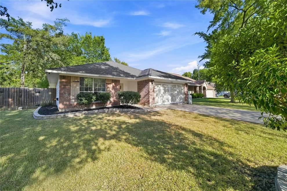 Unit for sale at 15914 Castaway Court, Crosby, TX 77532