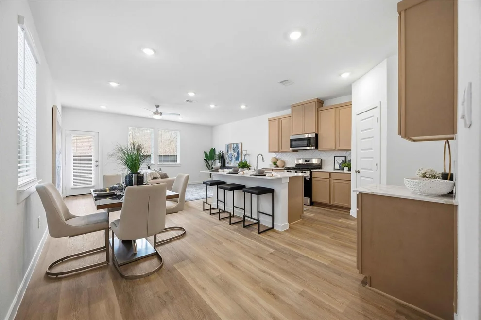 Unit for sale at 1054 Wheatley Oak Lane, Houston, TX 77091