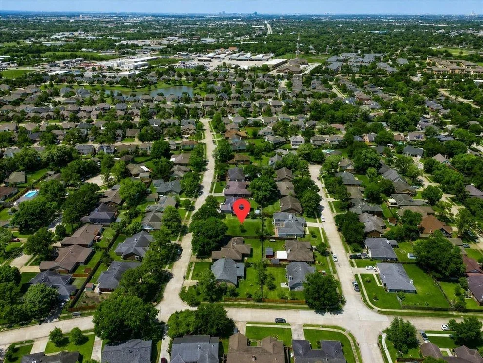 Unit for sale at 2310 Hartman Drive, Sugar Land, TX 77478