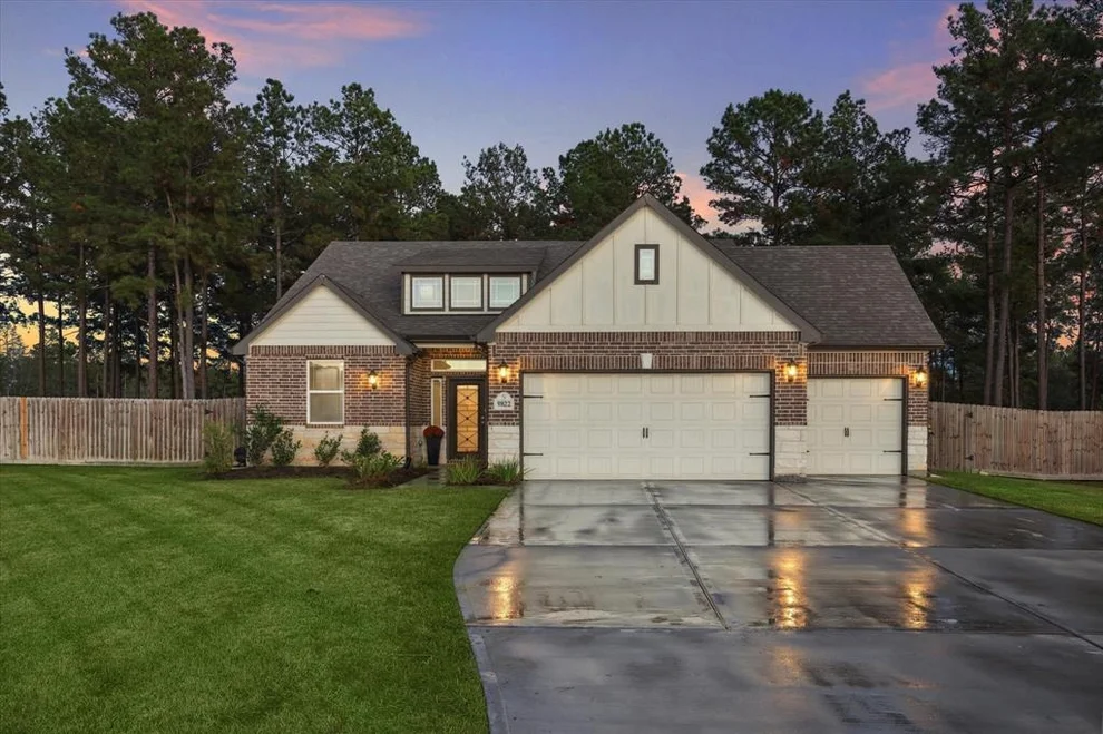 Unit for sale at 9822 Guadalupe Street, Conroe, TX 77303