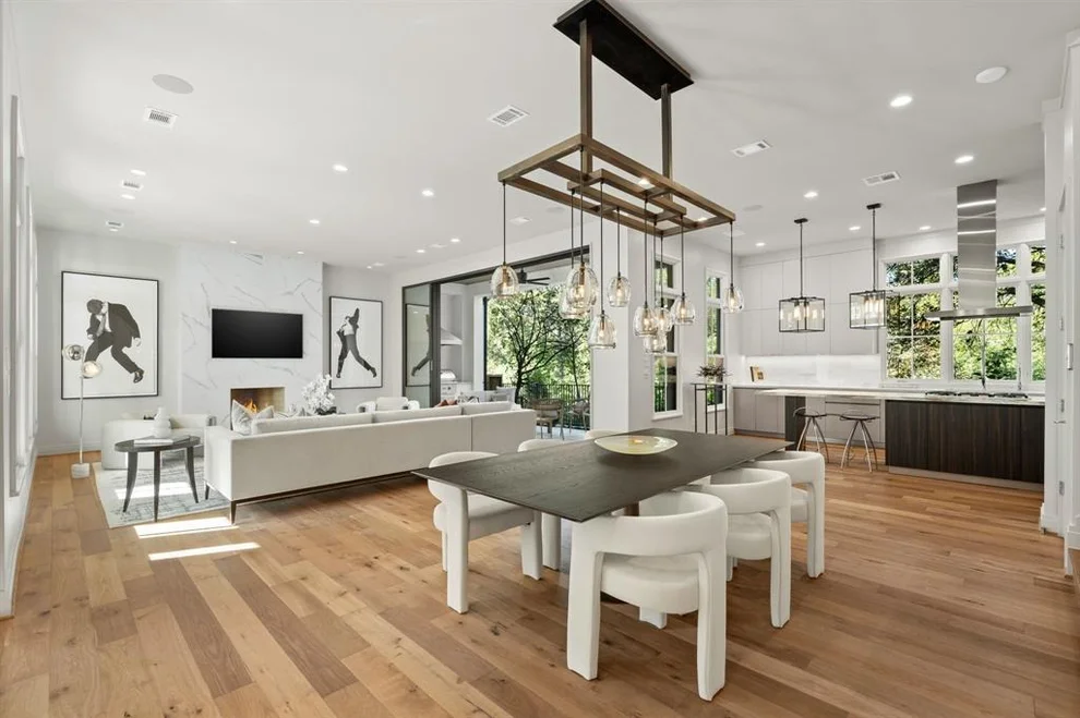Unit for sale at 84 Audubon Hollow Lane, Houston, TX 77027