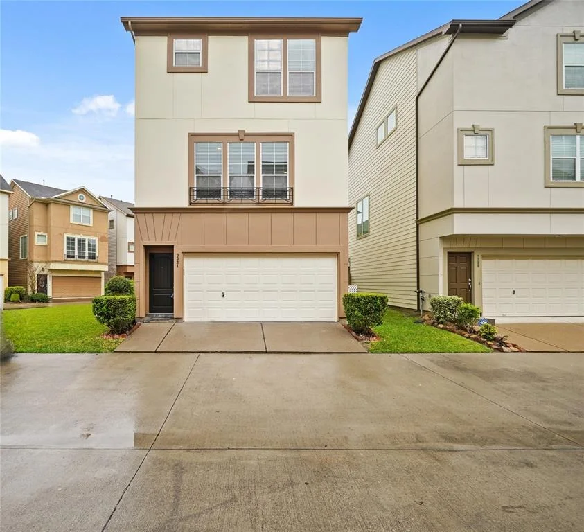 Unit for sale at 3331 Clearview Villa Way, Houston, TX 77025