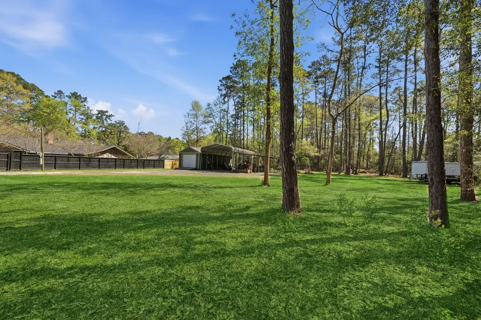 Unit for sale at 1105 S College Avenue, Cleveland, TX 77327