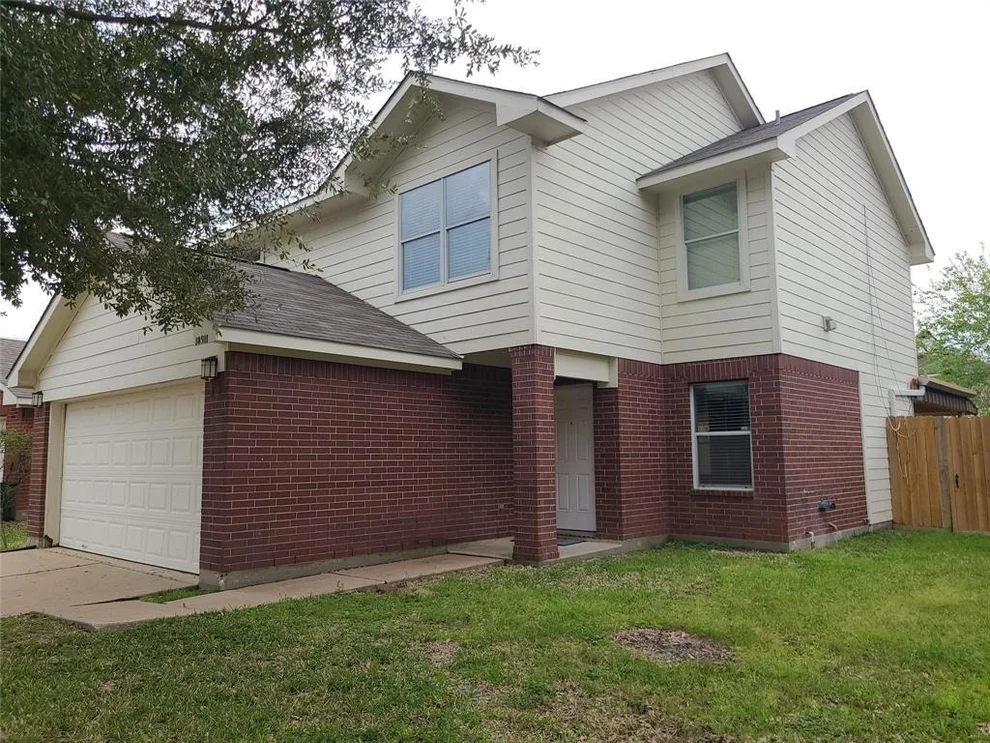 Unit for sale at 18911 Brownstone Mills Drive, Cypress, TX 77433