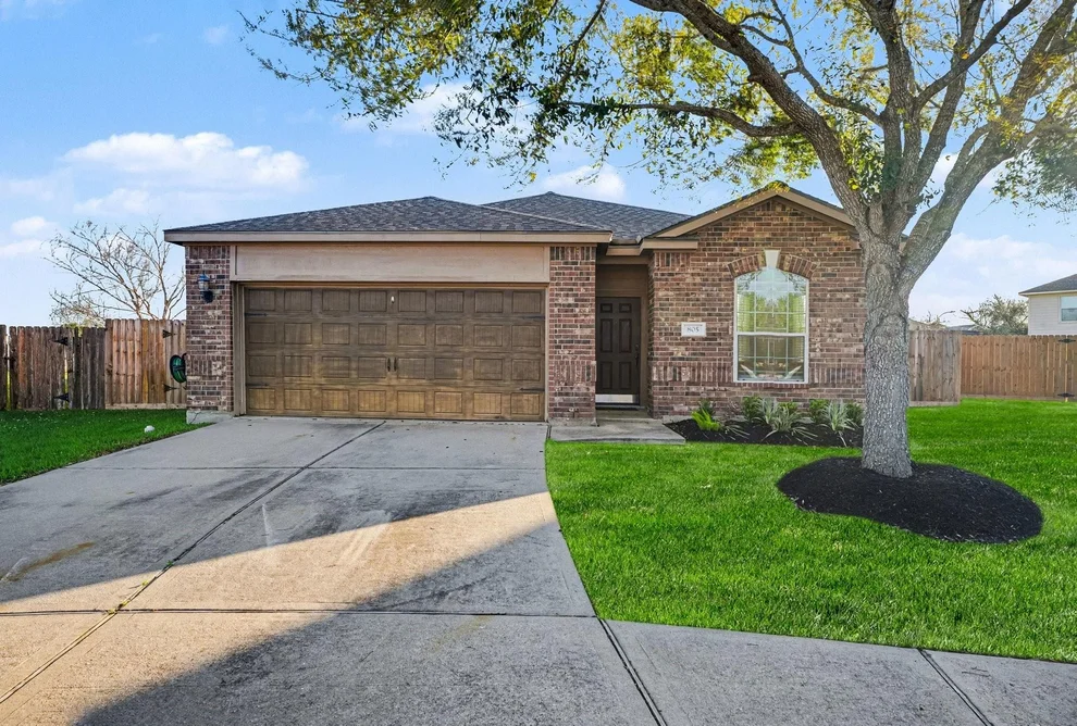 Unit for sale at 805 Seadrift Court, La Marque, TX 77568
