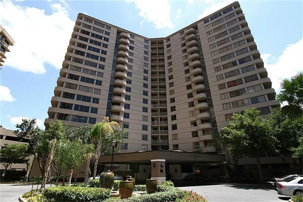 Unit for sale at 3525 Sage Road, Houston, TX 77056