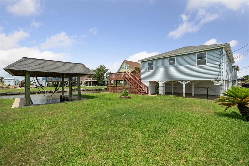 Unit for sale at 7116 Delesandri Drive, Hitchcock, TX 77563