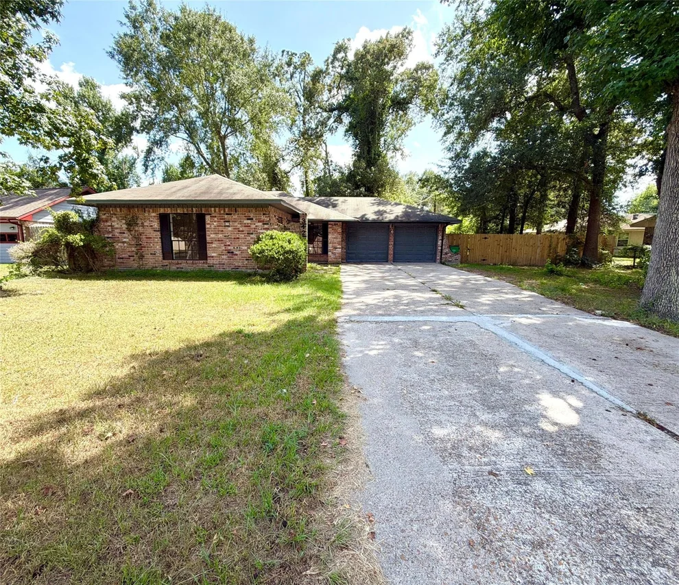 Unit for sale at 3427 Dovie Drive, Spring, TX 77380