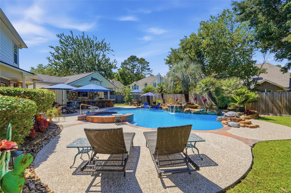 Unit for sale at 34 Watermint Place, The Woodlands, TX 77384