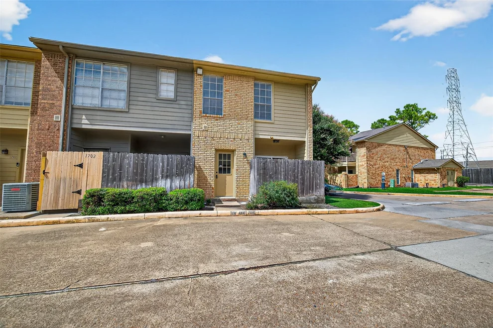 Unit for sale at 1515 Sandy Springs Road, Houston, TX 77042
