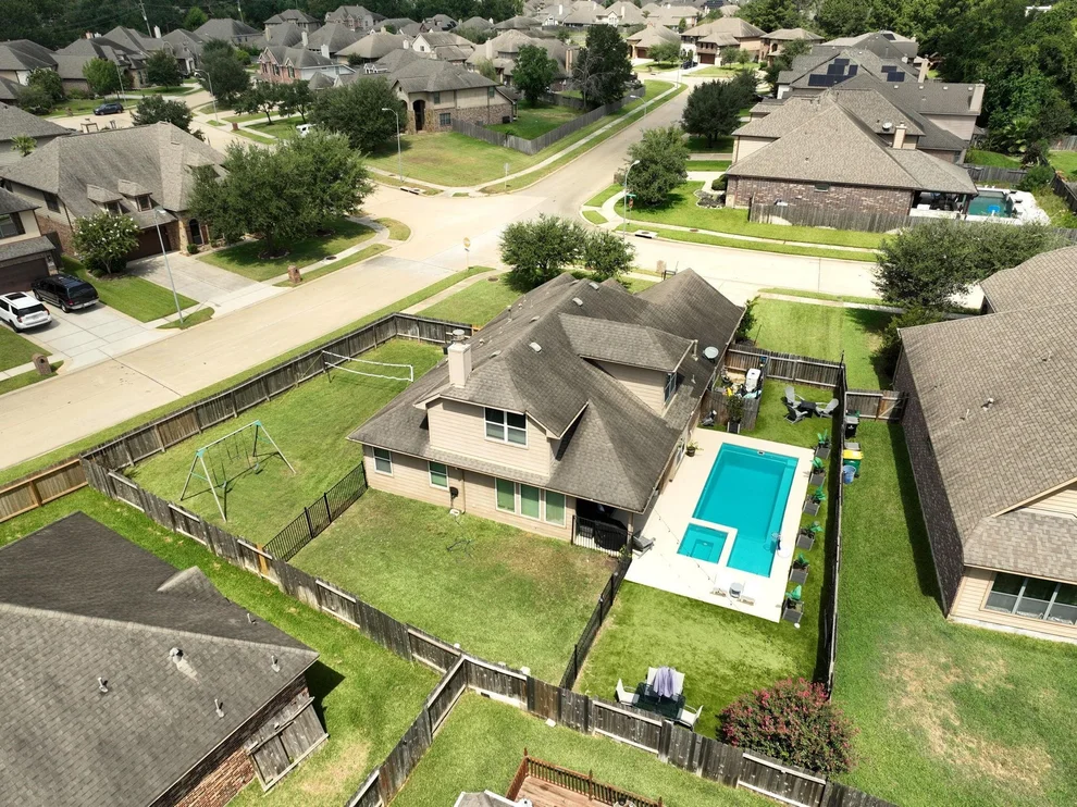 Unit for sale at 11019 Arthurian Dream Court, Tomball, TX 77375