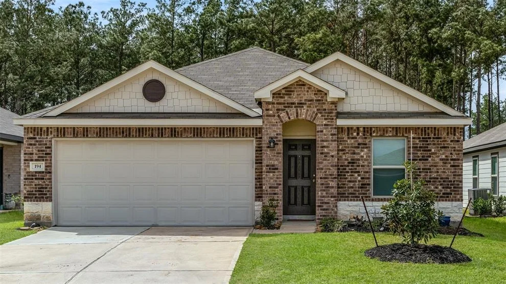 Unit for sale at 194 Bellewood Manor Drive, Magnolia, TX 77354