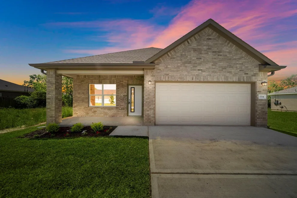 Unit for sale at 7714 N Howton Street, Houston, TX 77028