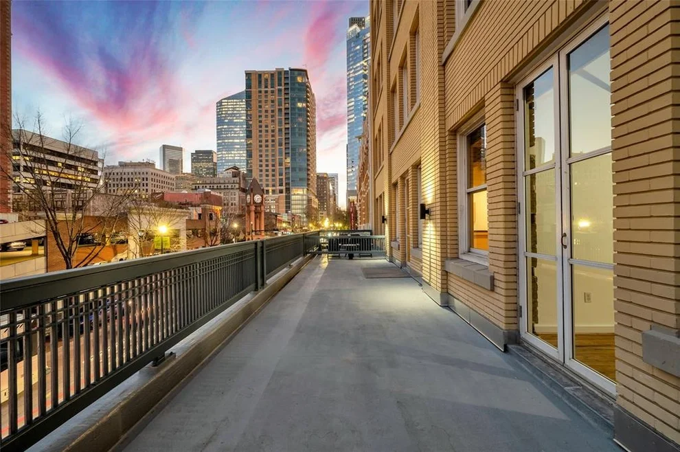 Unit for sale at 204 Travis Street, Houston, TX 77002