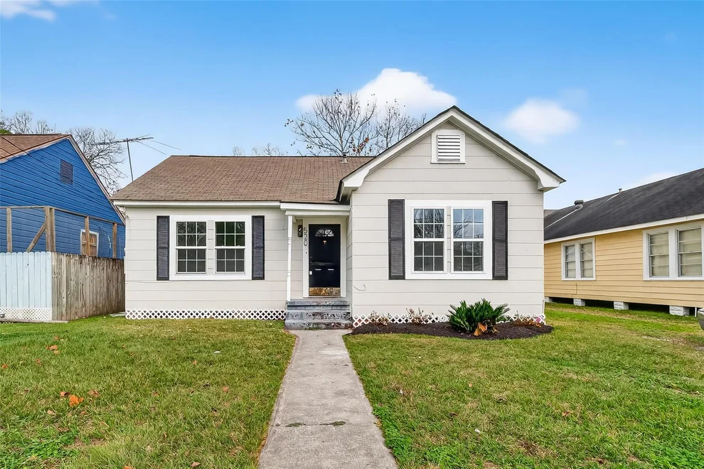 Unit for sale at 520 E Fayle Street, Baytown, TX 77520