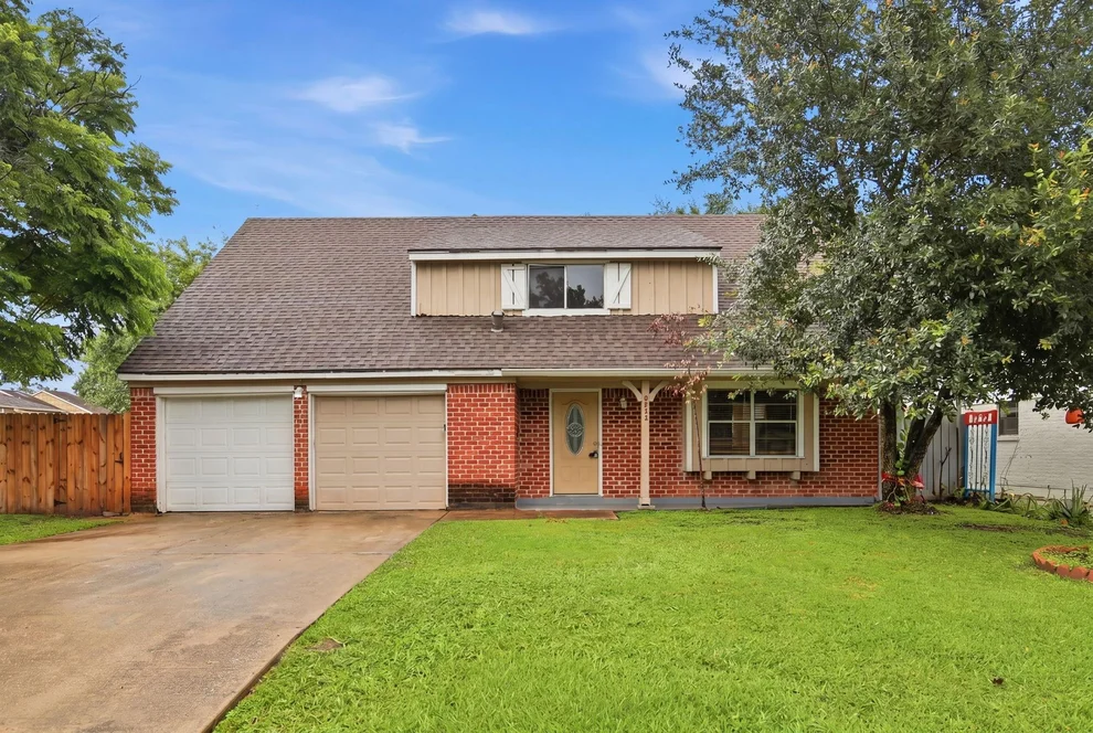 Unit for sale at 6046 W Airport Boulevard, Houston, TX 77035