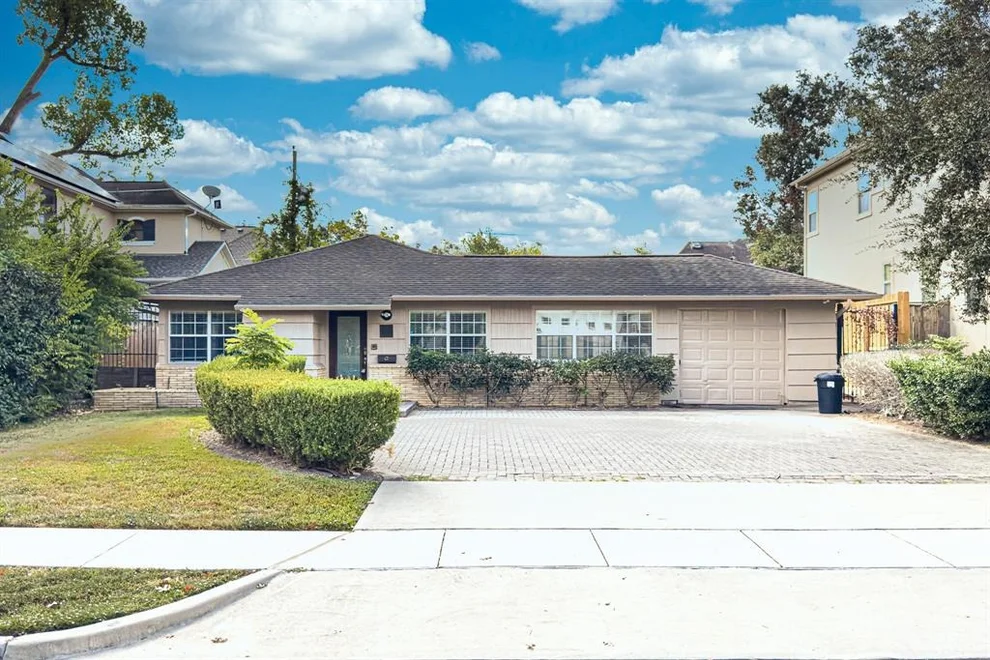 Unit for sale at 4525 Maple Street, Bellaire, TX 77401