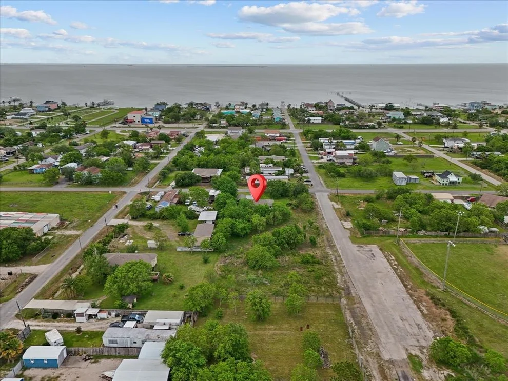 Unit for sale at 302 19th Street, San Leon, TX 77539