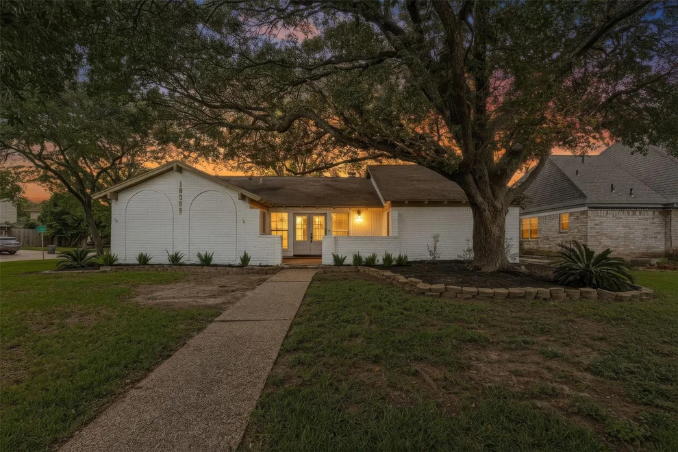 Unit for sale at 10903 Holly Springs Drive, Houston, TX 77042