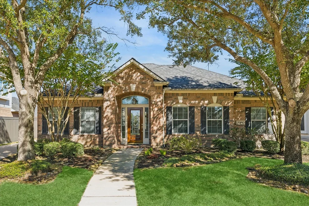 Unit for sale at 12414 Aliso Bend Lane, Houston, TX 77041