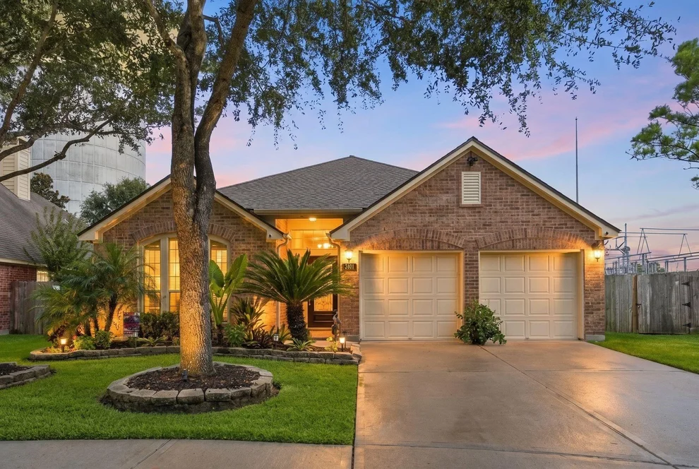Unit for sale at 3101 Rock Brook Falls Lane, League City, TX 77573