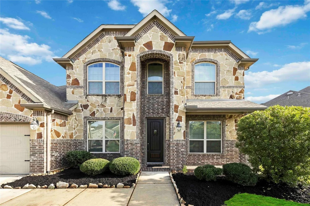 Unit for sale at 13318 Cameron Reach Drive, Tomball, TX 77377
