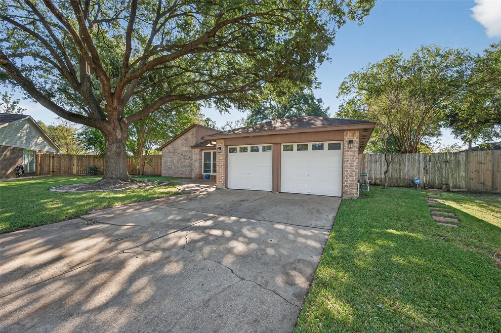 Unit for sale at 2602 Sicklepod Drive, Houston, TX 77084