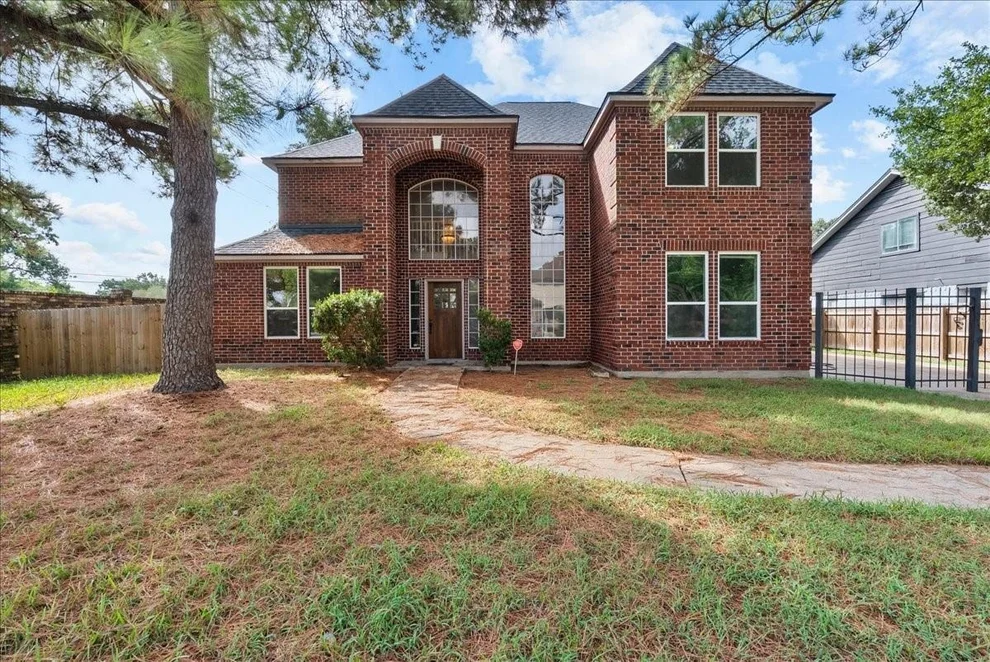 Unit for sale at 14003 Muirfield Lane, Houston, TX 77095