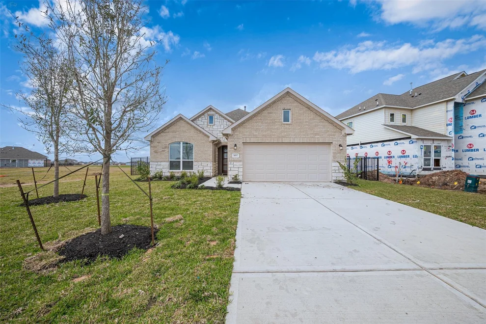 Unit for sale at 3007 Golden Isle Drive, Texas City, TX 77568