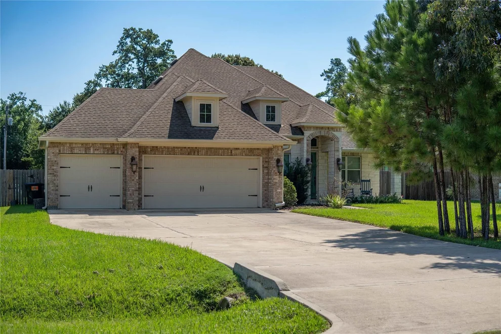 Unit for sale at 25026 Forest Circle, Hockley, TX 77447