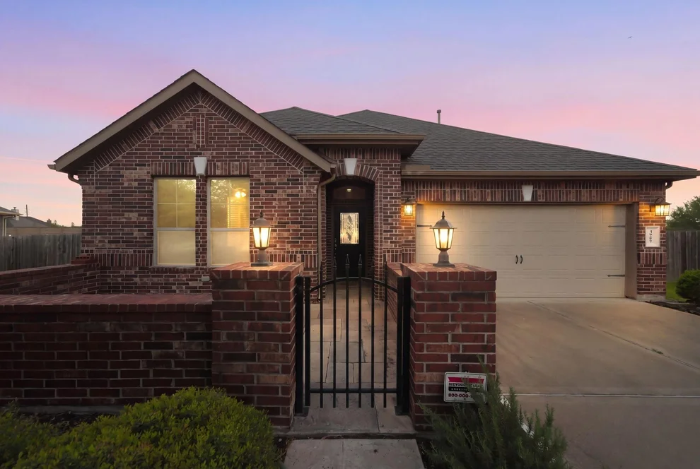 Unit for sale at 3927 Kellys Falls Lane, Katy, TX 77494