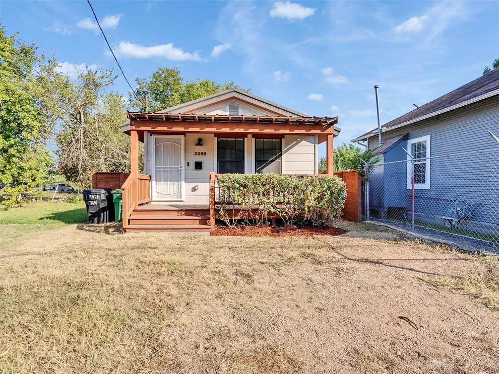 Unit for sale at 3309 Sumpter Street, Houston, TX 77026