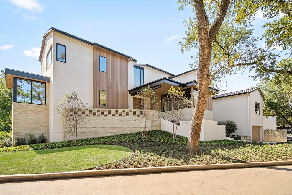 Unit for sale at 11 Tiel Way, Houston, TX 77019