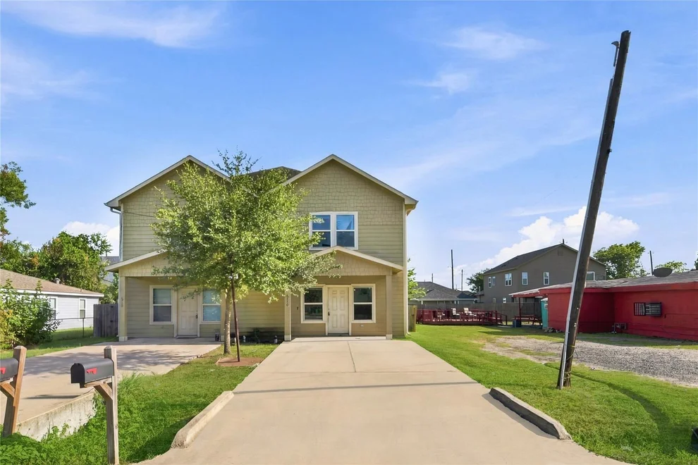 Unit for sale at 4310 Larkspur Street, Houston, TX 77051
