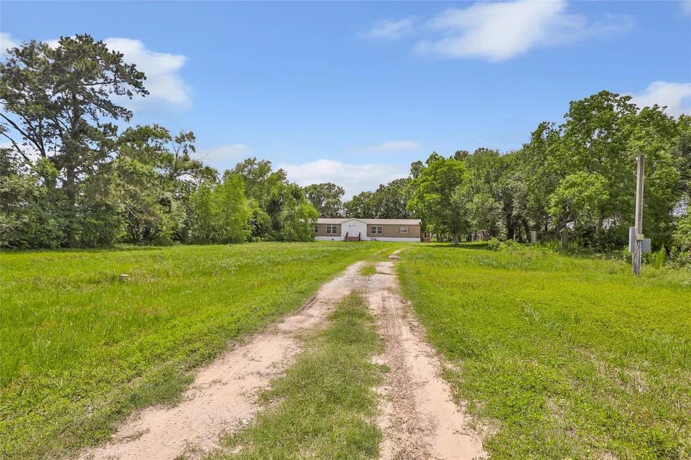 Unit for sale at 1387 Fm 1406 Road, Winnie, TX 77665