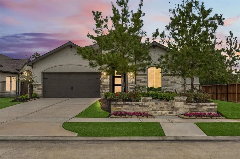Unit for sale at 4529 Yaupon Circle, Spring, TX 77386