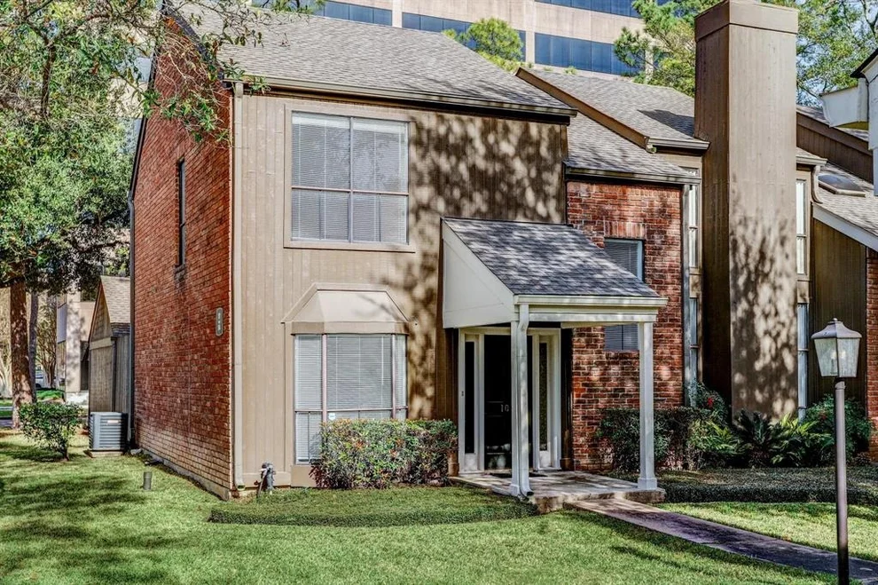 Unit for sale at 701 Bering Drive, Houston, TX 77057