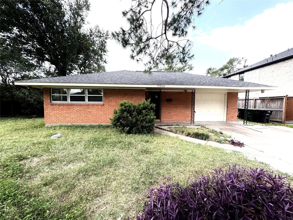 Unit for sale at 7905 Turquoise Lane, Houston, TX 77055