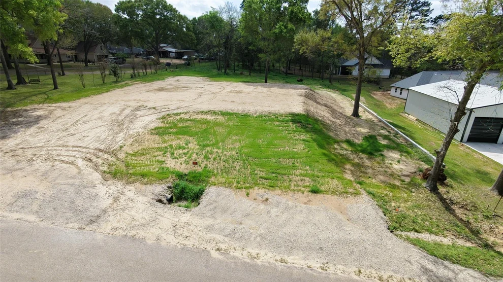 Unit for sale at 13391 Country Oak Drive, Willis, TX 77318