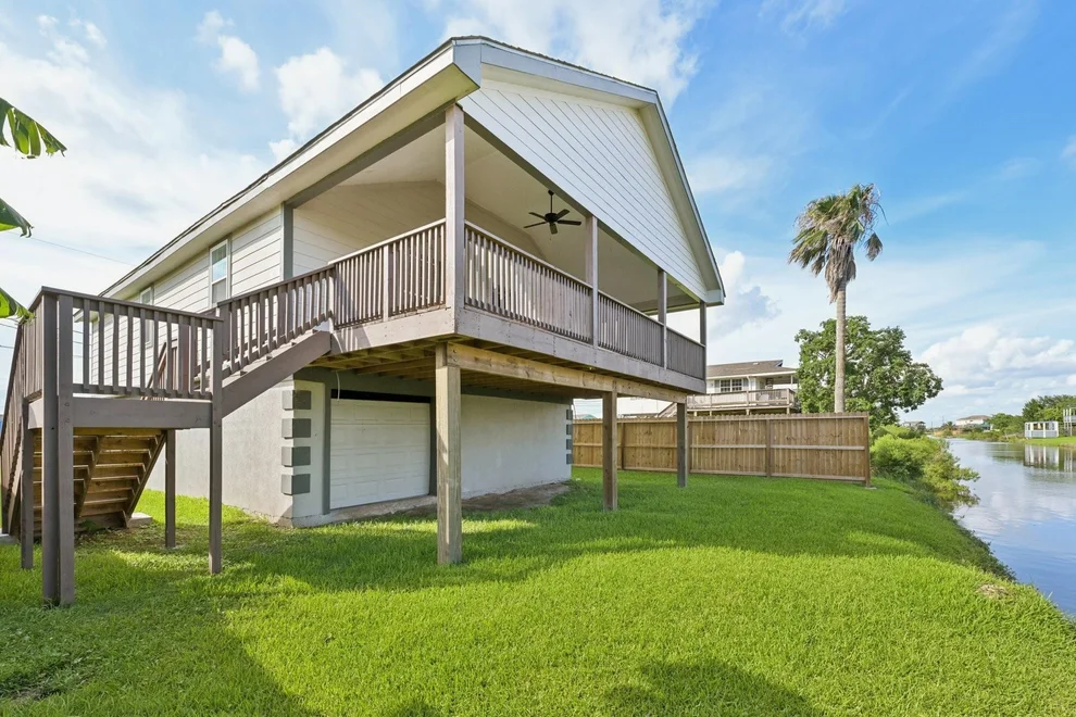 Unit for sale at 6935 W Holiday Street, Hitchcock, TX 77563