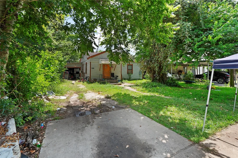 Unit for sale at 5632 Sunrise Road, Houston, TX 77021