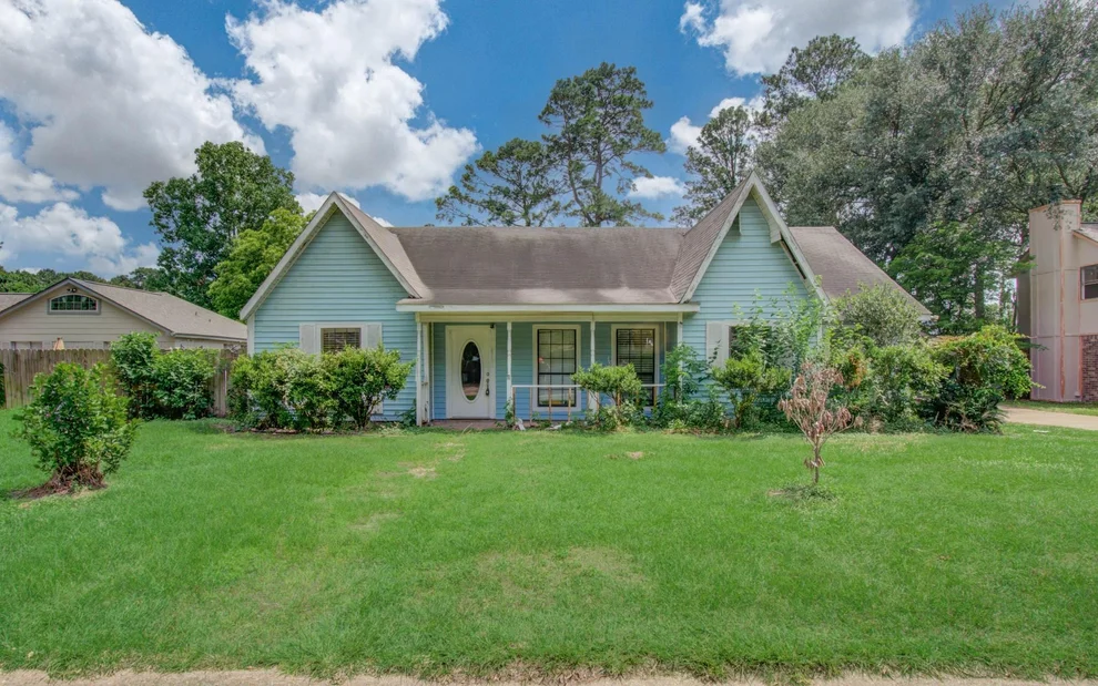 Unit for sale at 2915 Quailwood Street, Houston, TX 77014