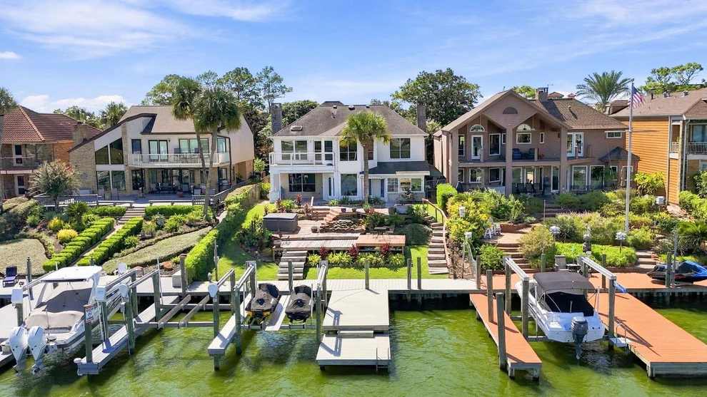 Unit for sale at 932 Plantation Street, League City, TX 77573